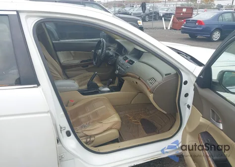 2008 Honda Accord 2.4 Ex-L z USA, uszkodzony, nr VIN JHMCP26878C056690